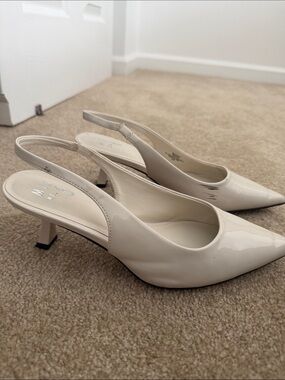 Mi Cream Patent Slingback Pumps